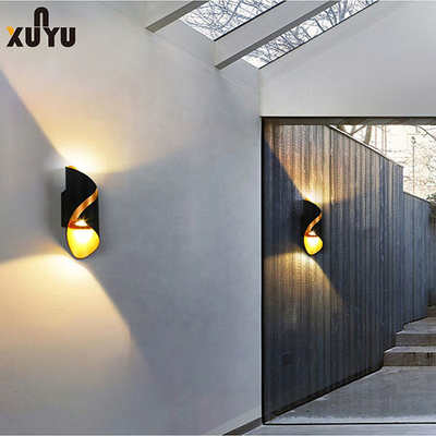 10W Sconces 6000K τοίχων προαυλίων υπαίθριο ελαφρύ γυαλί αργιλίου