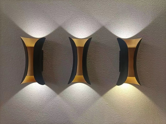 10W σύγχρονος πάνω-κάτω το υπαίθριο Sconce οδηγημένο λαμπτήρας φως τοίχων κοu'φωμάτων διακοσμητικό